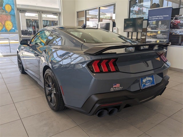 2025 Ford Mustang Dark Horse
