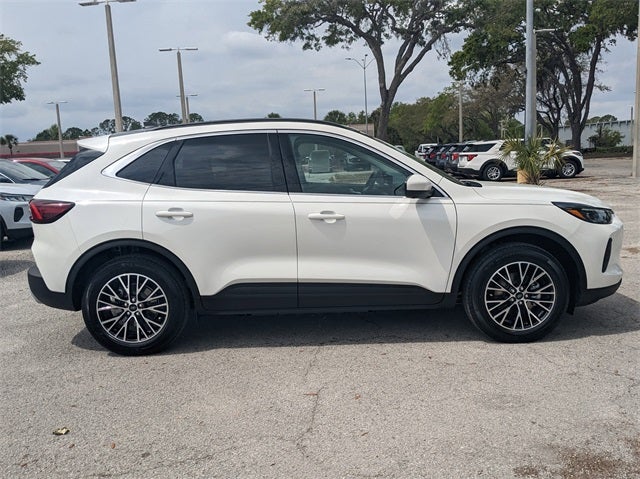 2025 Ford Escape Plug-In Hybrid Base