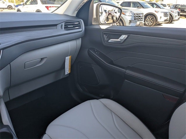 2025 Ford Escape Plug-In Hybrid Base