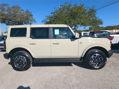 2025 Ford Bronco Outer Banks