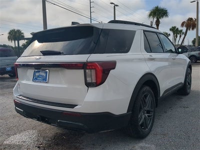2025 Ford Explorer ST-Line