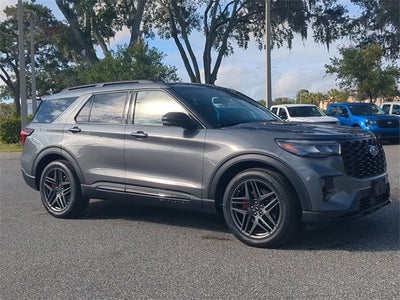 2025 Ford Explorer ST