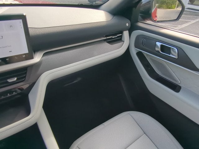 2027 Ford Explorer Platinum