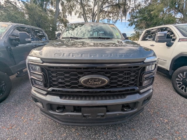 2025 Ford F-350SD Lariat