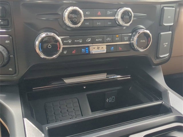 2025 Ford F-350SD Lariat DRW