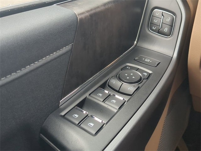 2025 Ford F-350SD Lariat DRW