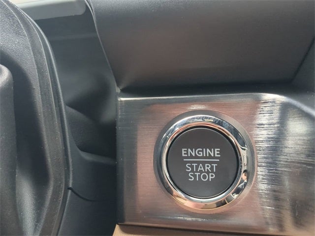 2025 Ford F-350SD Lariat DRW