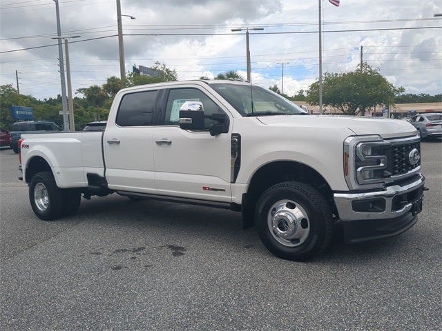 2025 Ford F-350SD Lariat DRW