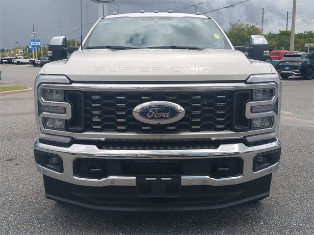 2025 Ford F-350SD Lariat DRW