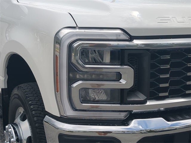 2025 Ford F-350SD Lariat DRW