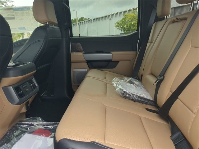 2025 Ford F-350SD Lariat DRW