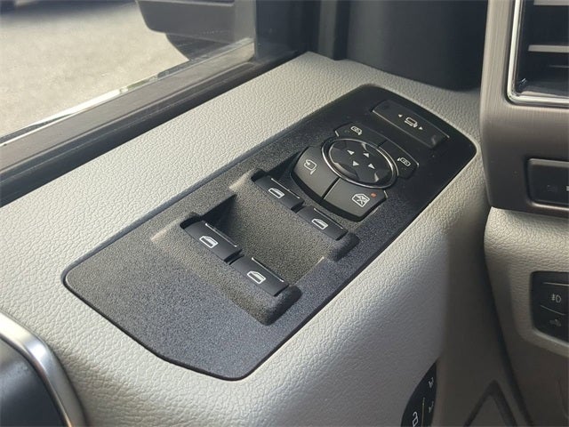 2022 Ford F-450SD Limited