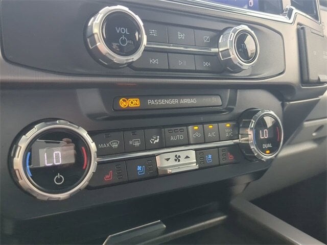 2022 Ford F-450SD Limited