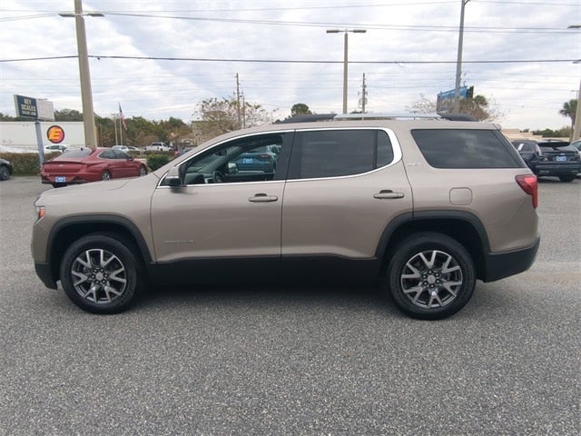 2022 GMC Acadia SLT