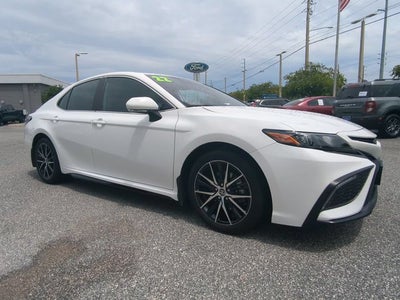 2022 Toyota Camry SE