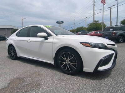 2022 Toyota Camry SE