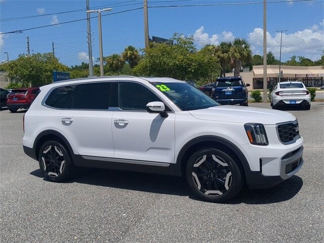2023 Kia Telluride S