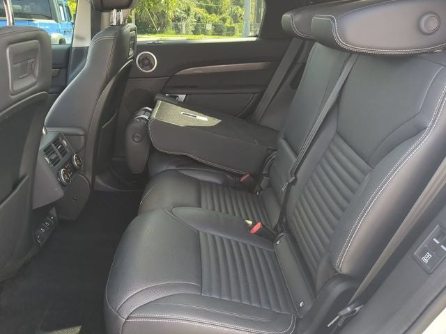 2022 Land Rover Discovery S