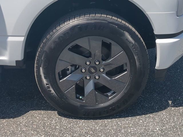 2025 Ford F-150 Lightning Flash™